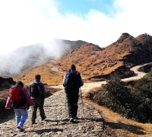 Uttrey Chewabhanzang Dhafeybhir Yambong  Sangkhola  Round Treks 8N 9 D